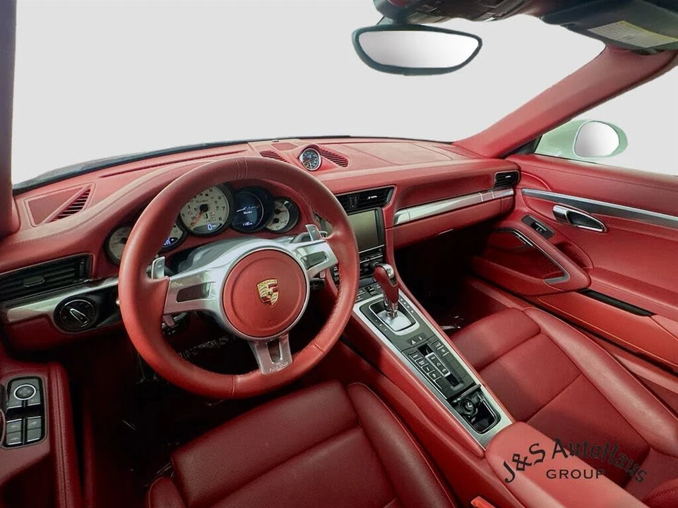 2015 Porsche 991 Turbo - Image 28 of 31