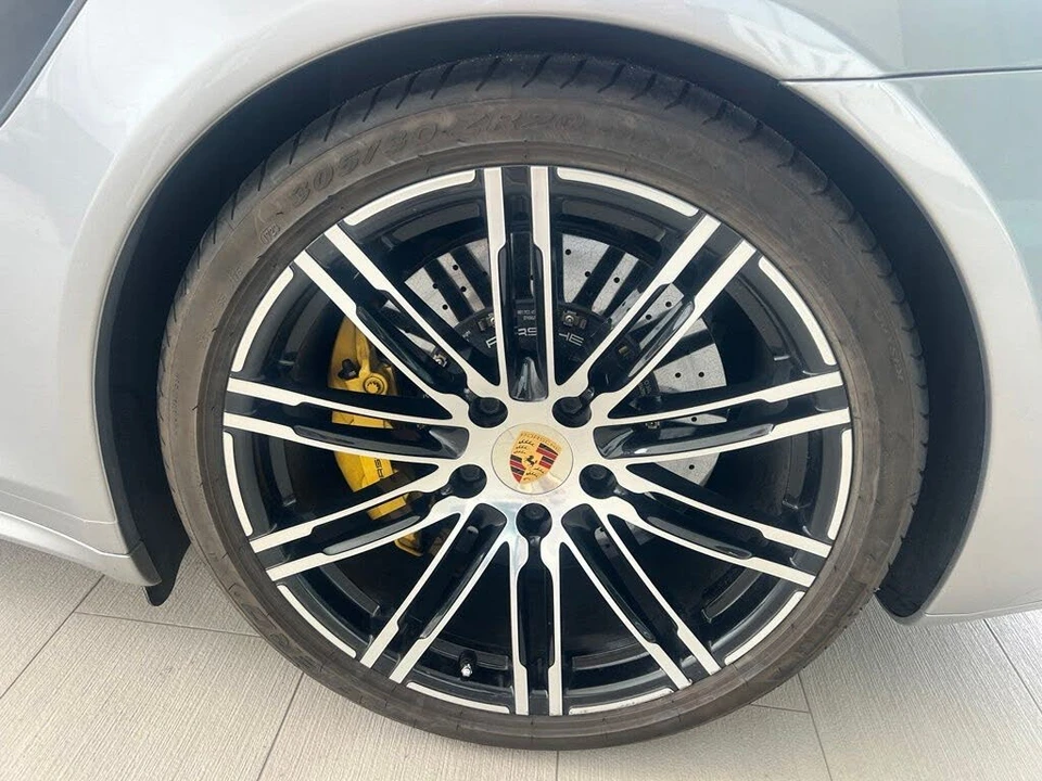 2015 Porsche 991 Turbo - Image 6 of 10