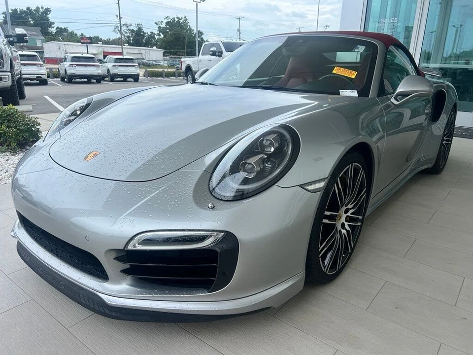 2015 Porsche 991 Turbo - Image 2 of 10