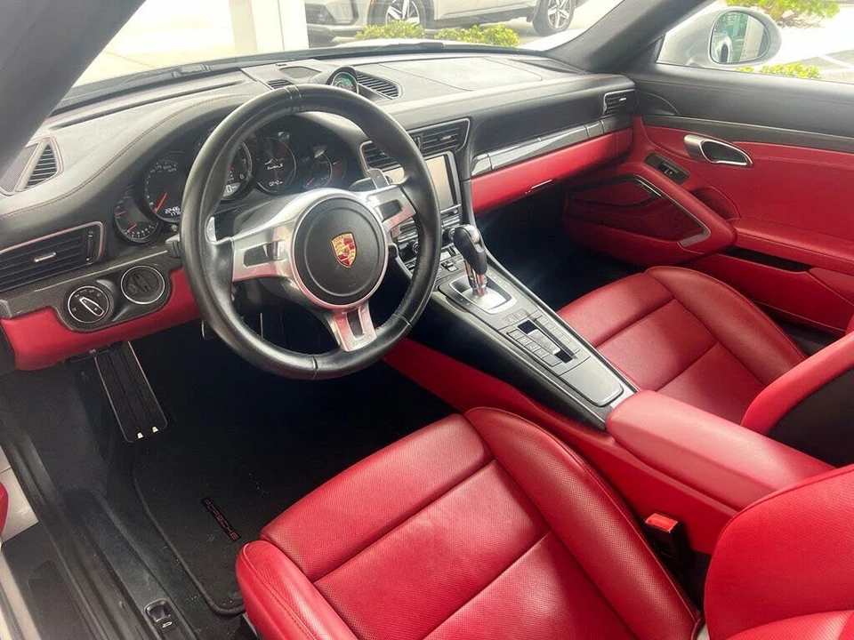 2015 Porsche 991 Turbo - Image 9 of 10