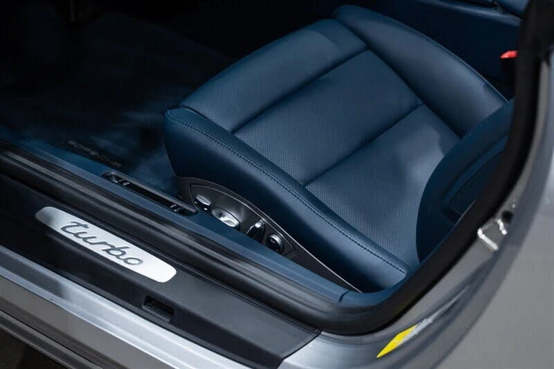 2015 Porsche 991 Turbo - Image 26 of 31