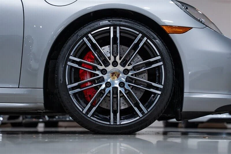 2015 Porsche 991 Turbo - Image 16 of 31