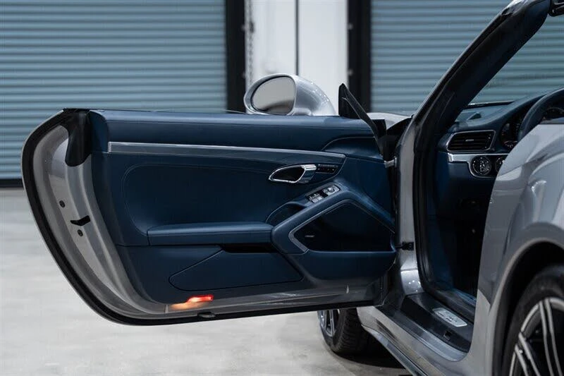 2015 Porsche 991 Turbo - Image 27 of 31