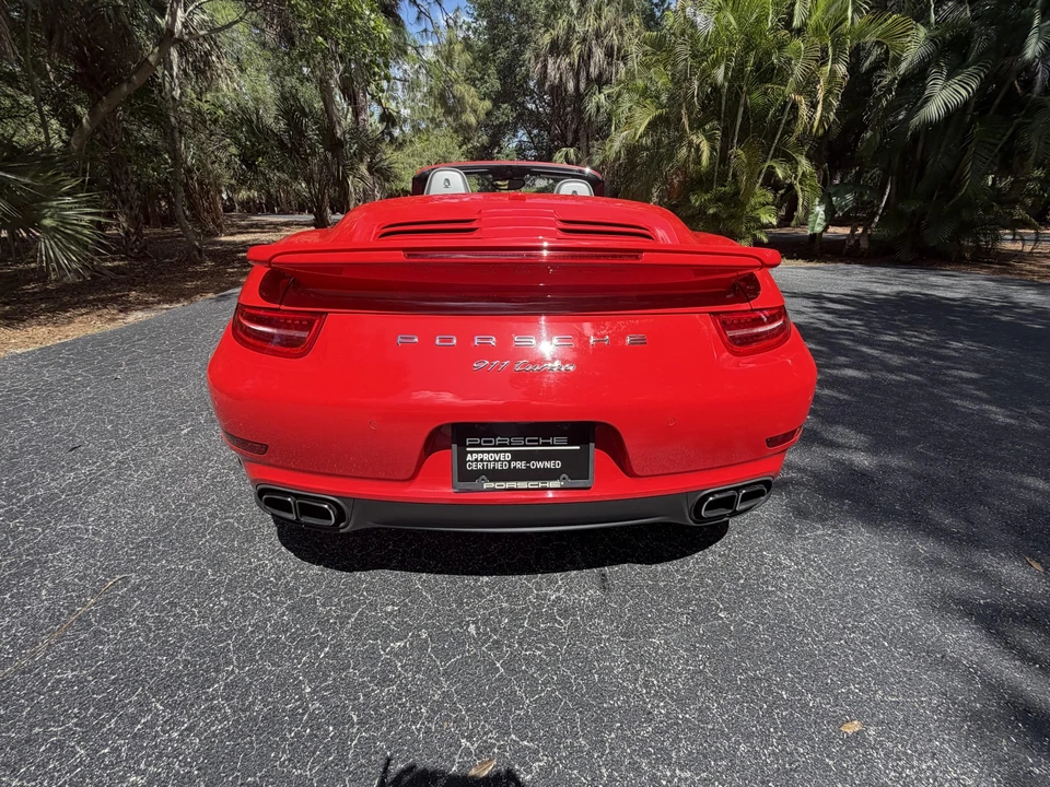 2015 Porsche 991 Turbo - Image 16 of 31