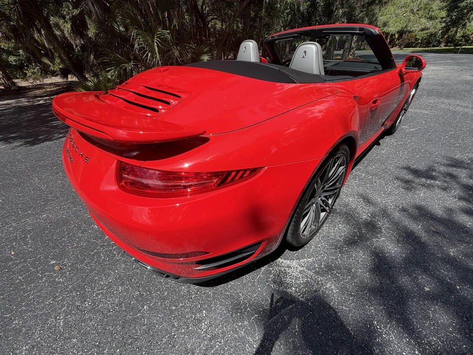 2015 Porsche 991 Turbo - Image 17 of 31