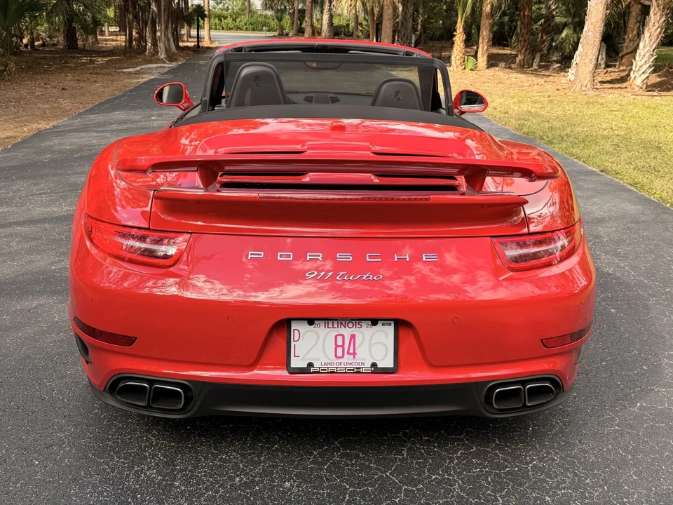 2015 Porsche 991 Turbo - Image 15 of 31