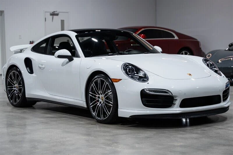 2015 Porsche 991 Turbo - Image 16 of 31