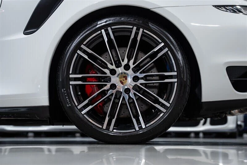 2015 Porsche 991 Turbo - Image 13 of 31