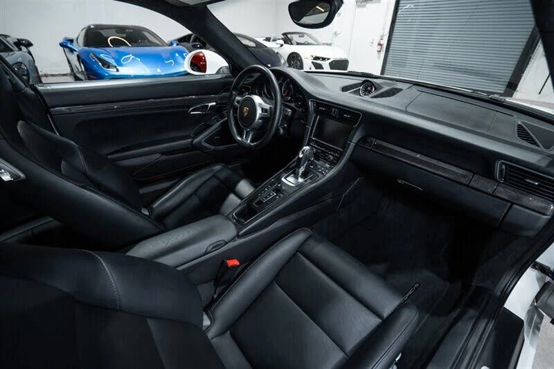 2015 Porsche 991 Turbo - Image 28 of 31