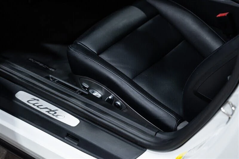 2015 Porsche 991 Turbo - Image 25 of 31