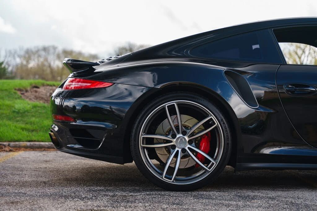 2015 Porsche 991 Turbo - Image 17 of 31
