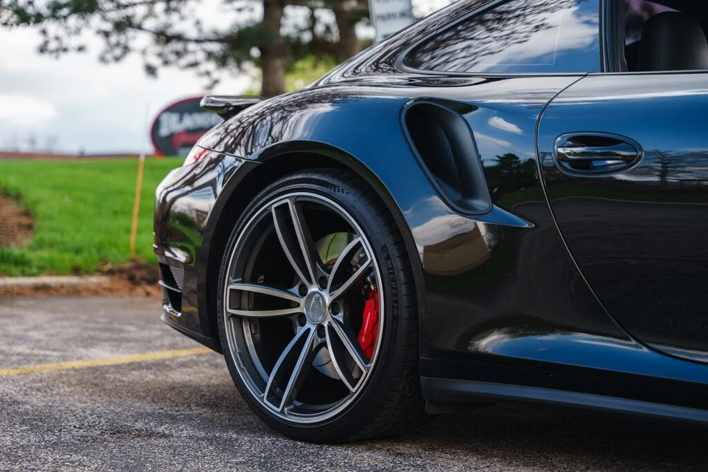 2015 Porsche 991 Turbo - Image 27 of 31