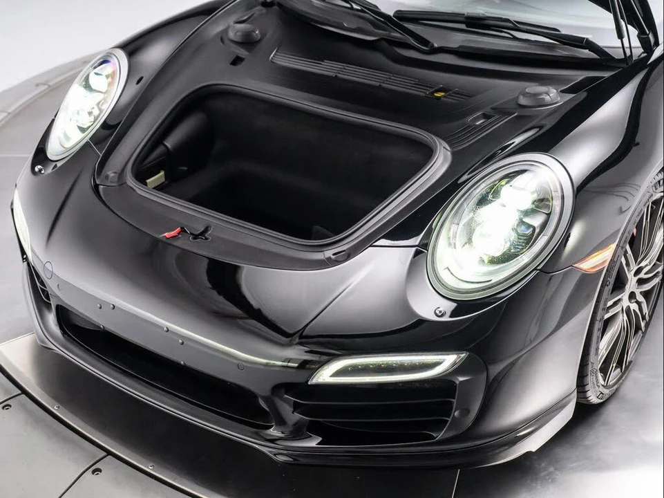 2015 Porsche 991 Turbo - Image 16 of 31
