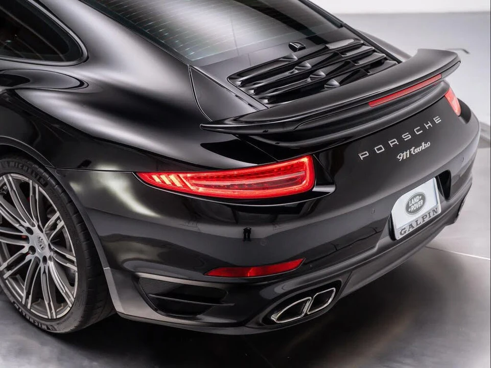 2015 Porsche 991 Turbo - Image 14 of 31