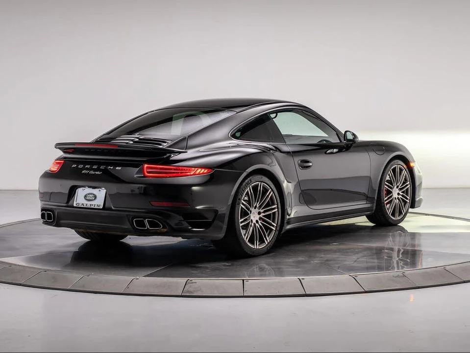 2015 Porsche 991 Turbo - Image 5 of 31