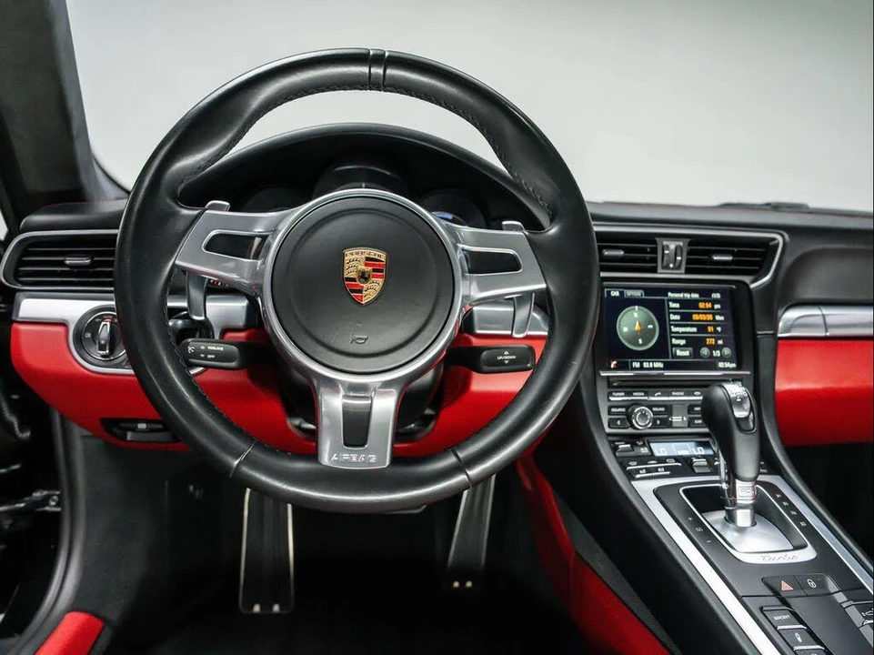 2015 Porsche 991 Turbo - Image 28 of 31