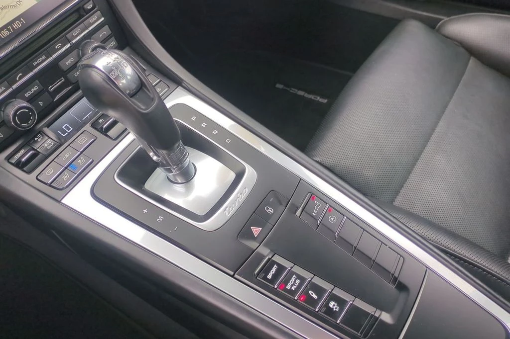 2015 Porsche 991 Turbo - Image 11 of 30