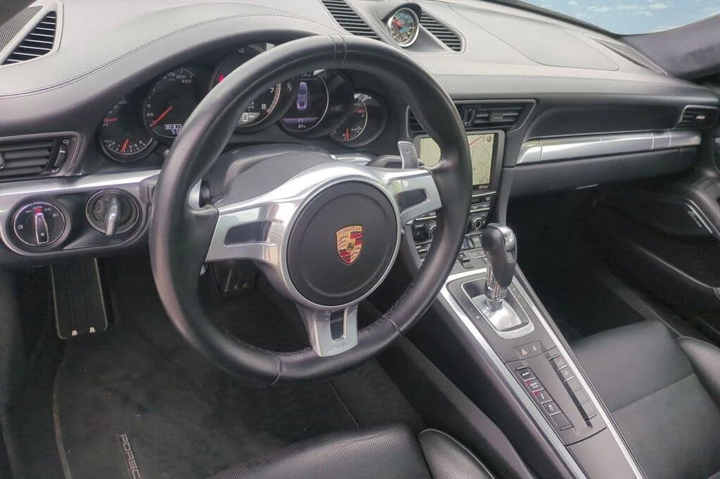 2015 Porsche 991 Turbo - Image 9 of 30