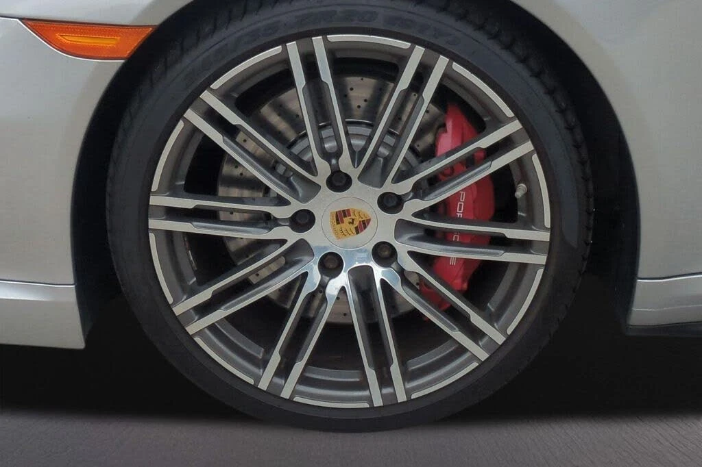 2015 Porsche 991 Turbo - Image 17 of 30