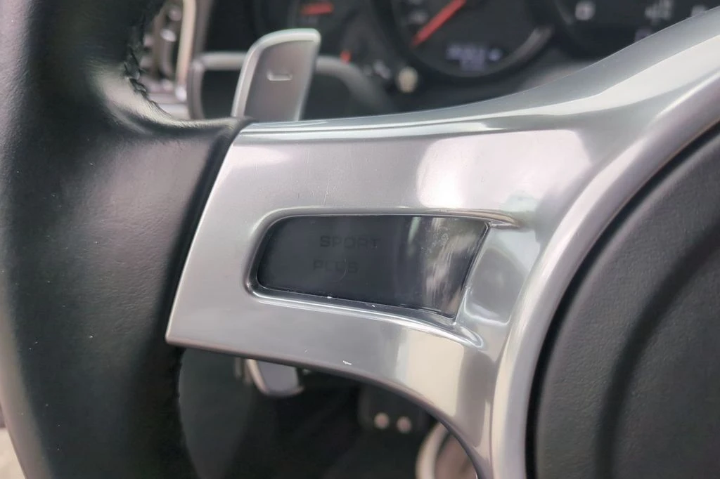 2015 Porsche 991 Turbo - Image 23 of 30