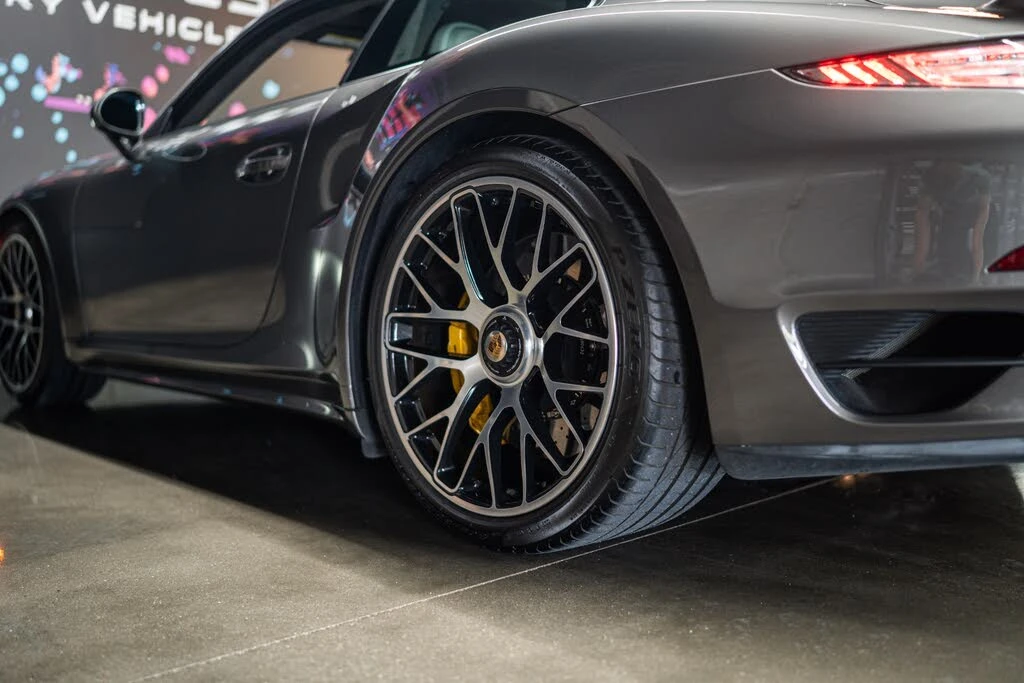 2015 Porsche 991 Turbo - Image 19 of 20