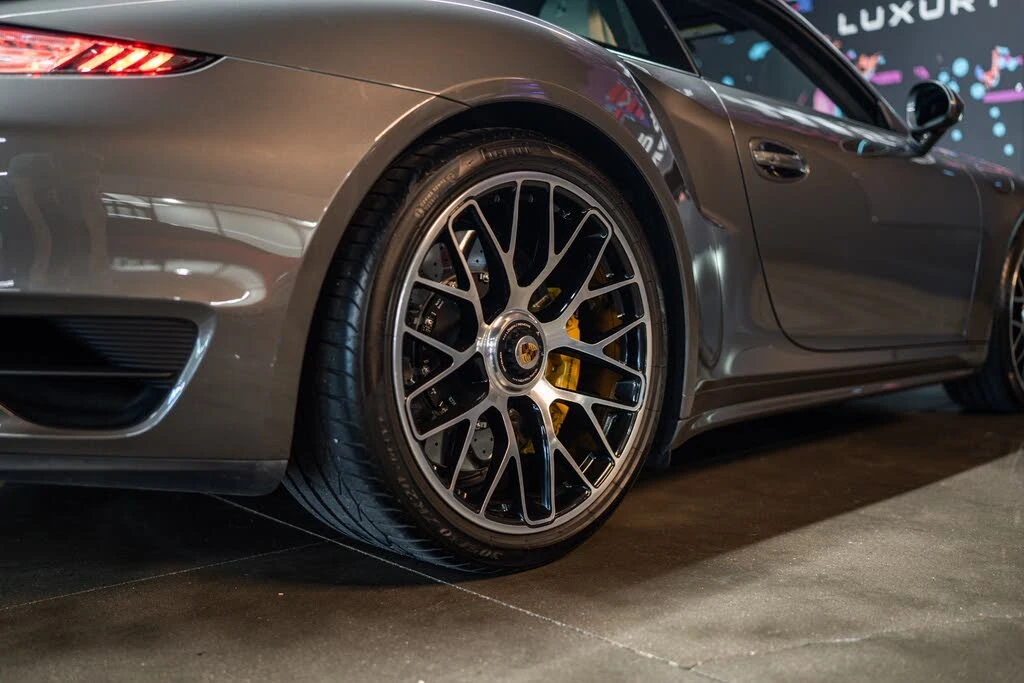 2015 Porsche 991 Turbo - Image 18 of 20