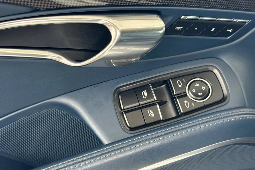 2015 Porsche 991 Turbo - Image 15 of 31