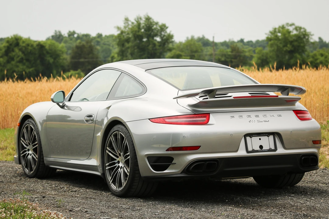 2015 Porsche 991 Turbo - Image 15 of 31