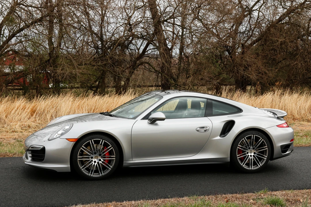 2015 Porsche 991 Turbo - Image 11 of 31