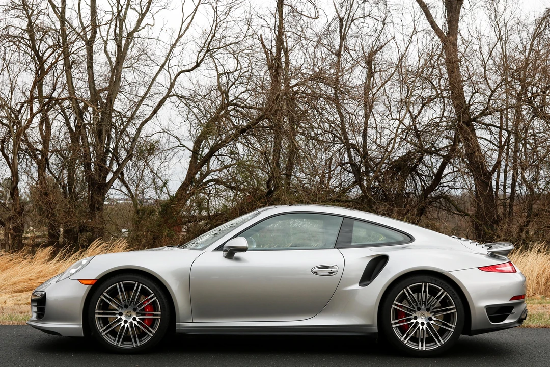 2015 Porsche 991 Turbo - Image 13 of 31