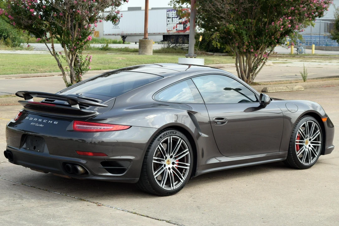 2015 Porsche 991 Turbo - Image 6 of 6