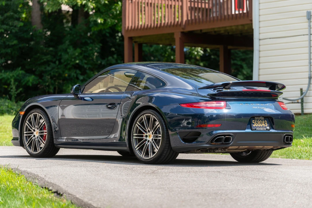 2015 Porsche 991 Turbo - Image 8 of 31