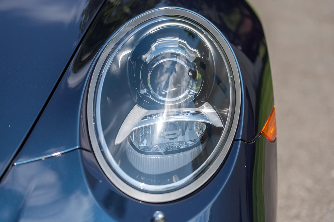 2015 Porsche 991 Turbo - Image 16 of 31