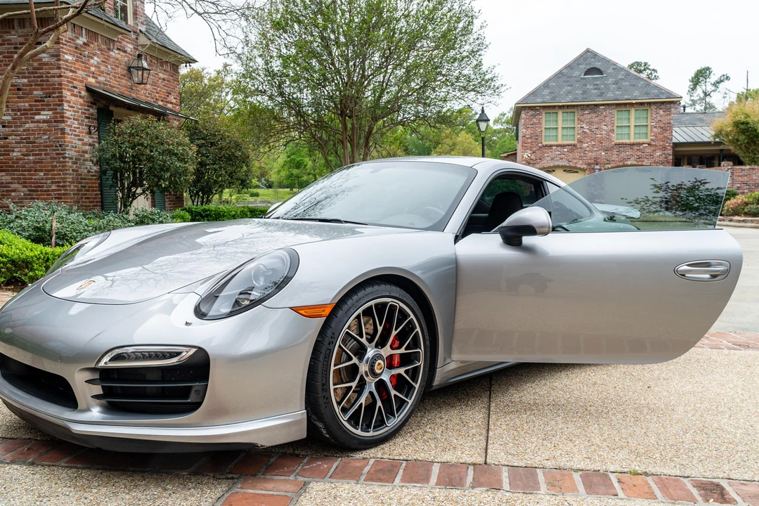 2015 Porsche 991 Turbo - Image 13 of 31