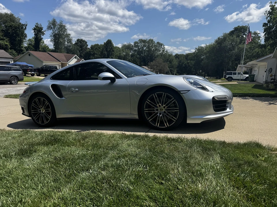 2015 Porsche 991 Turbo - Image 21 of 31
