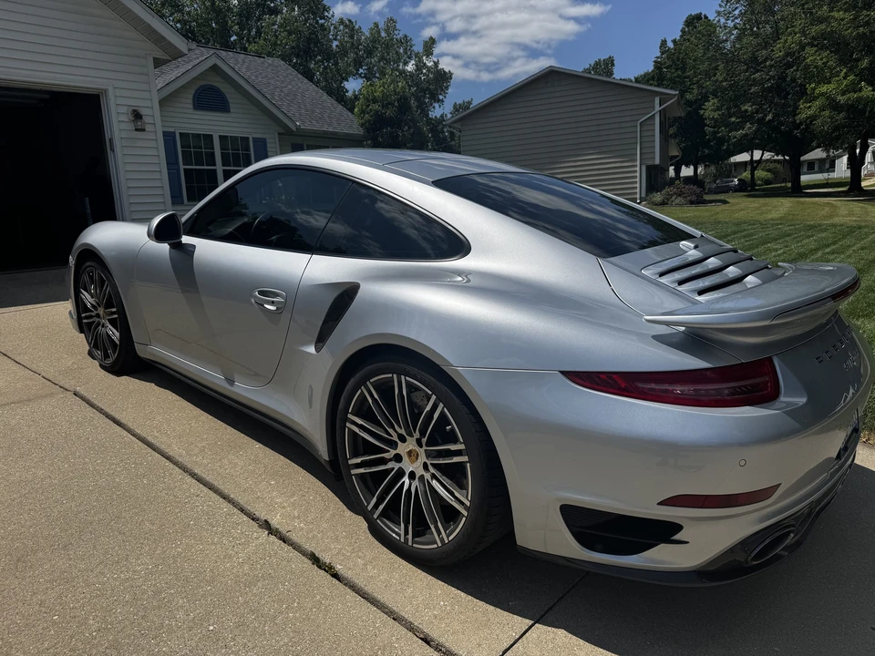 2015 Porsche 991 Turbo - Image 11 of 31