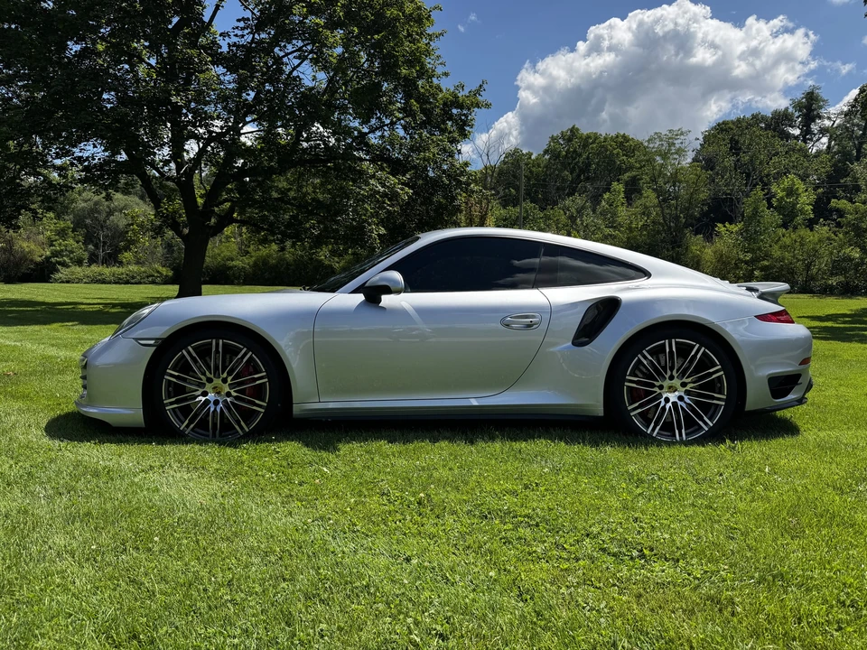2015 Porsche 991 Turbo - Image 9 of 31