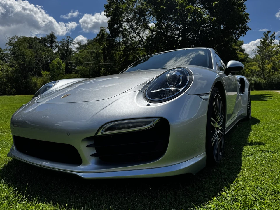 2015 Porsche 991 Turbo - Image 26 of 31