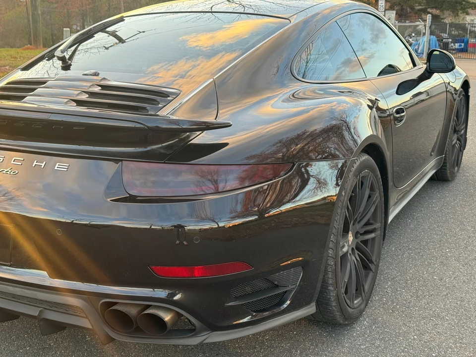 2015 Porsche 991 Turbo - Image 16 of 31