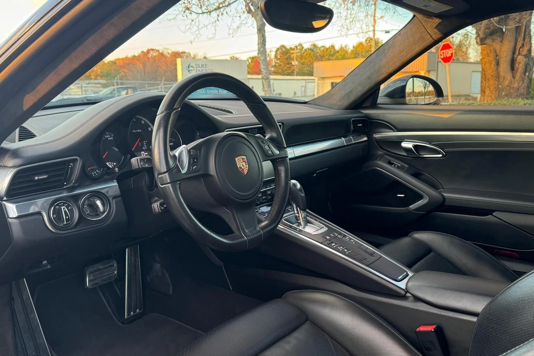 2015 Porsche 991 Turbo - Image 22 of 31