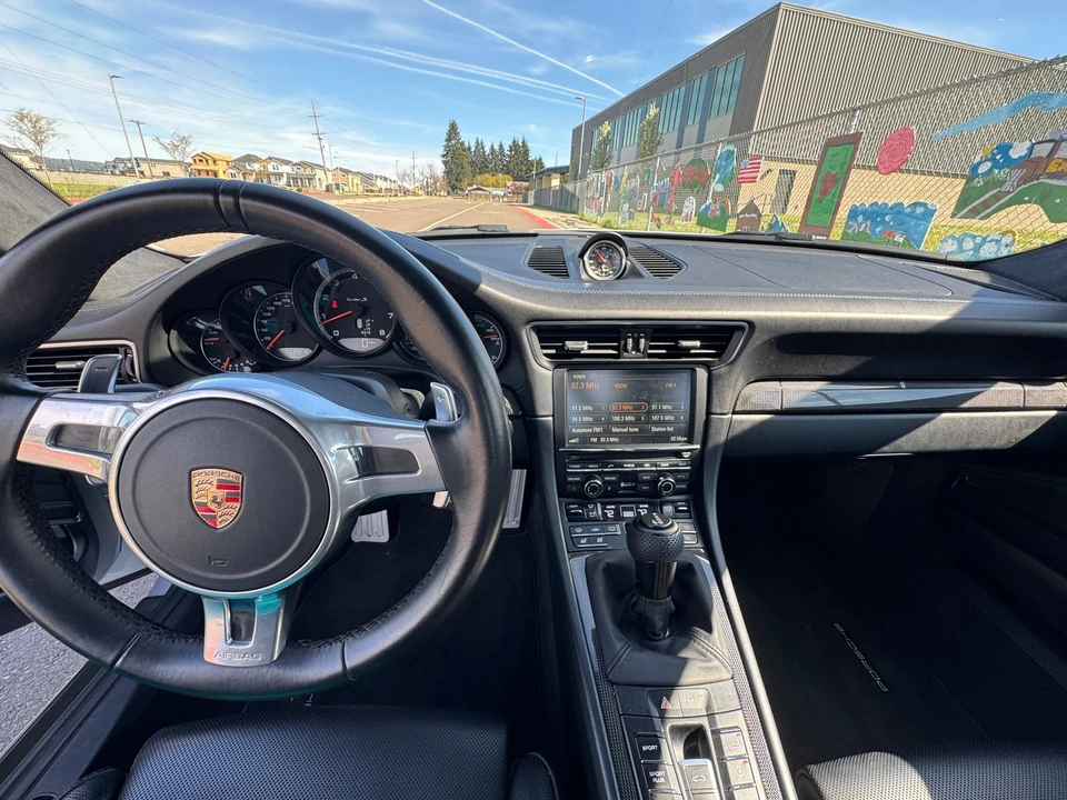 2015 Porsche 991 Turbo S - Image 6 of 9