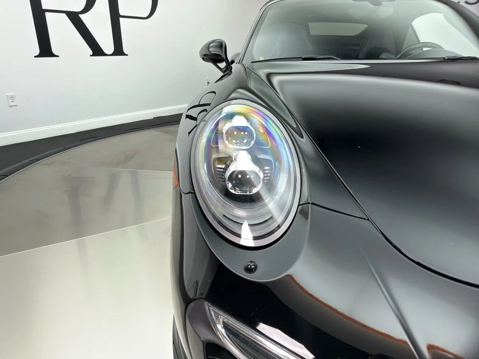 2015 Porsche 991 Turbo S - Image 18 of 31