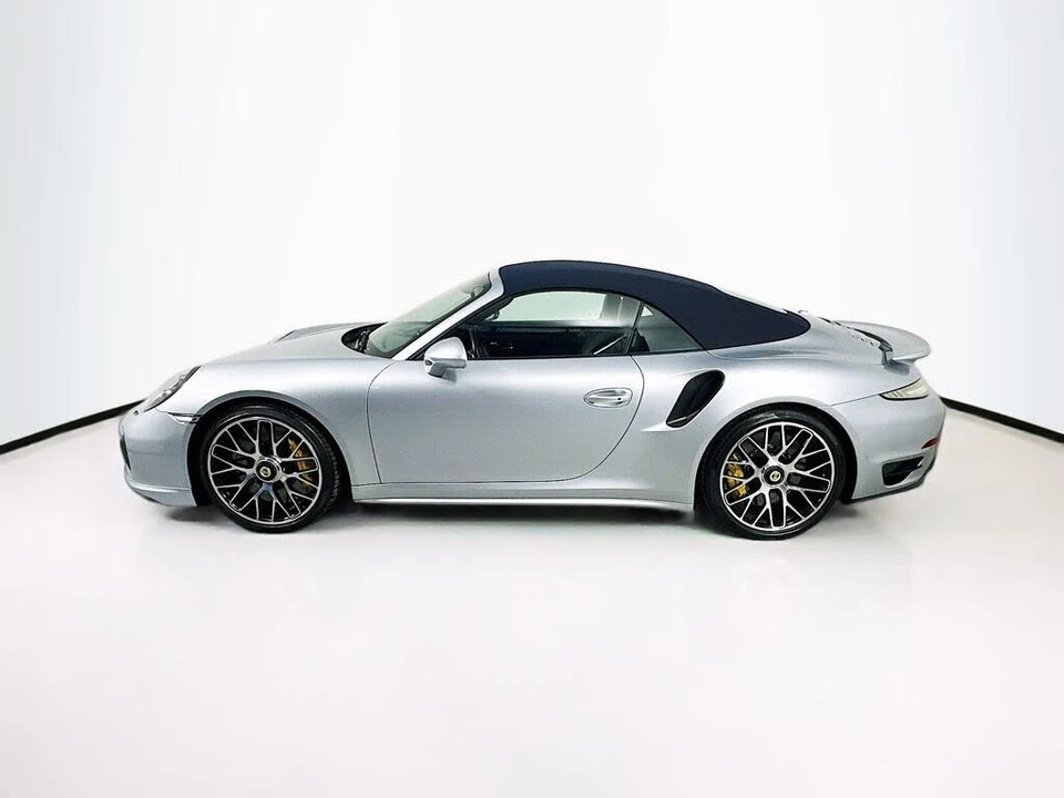 2015 Porsche 991 Turbo S - Image 9 of 28