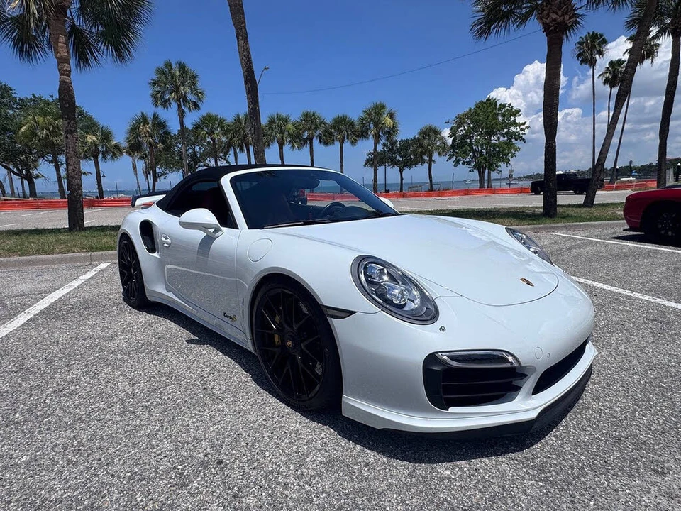 2015 Porsche 991 Turbo S - Image 13 of 31