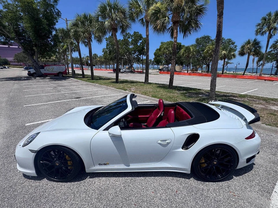 2015 Porsche 991 Turbo S - Image 15 of 31