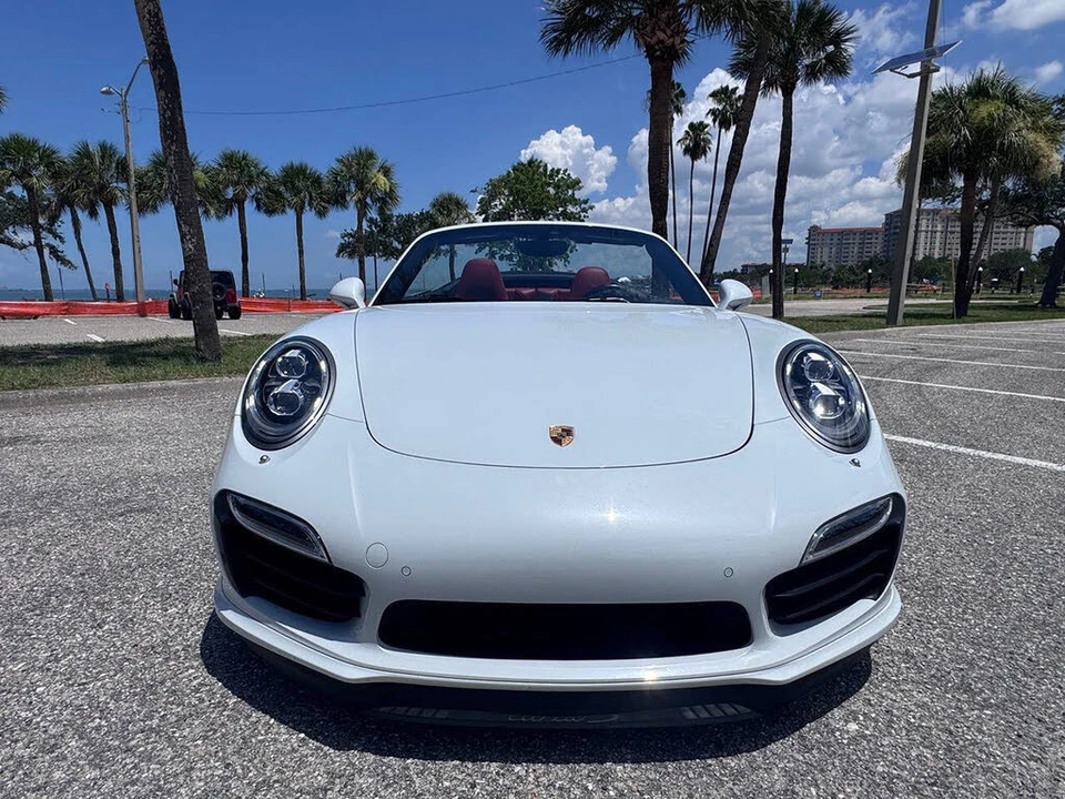2015 Porsche 991 Turbo S - Image 29 of 31