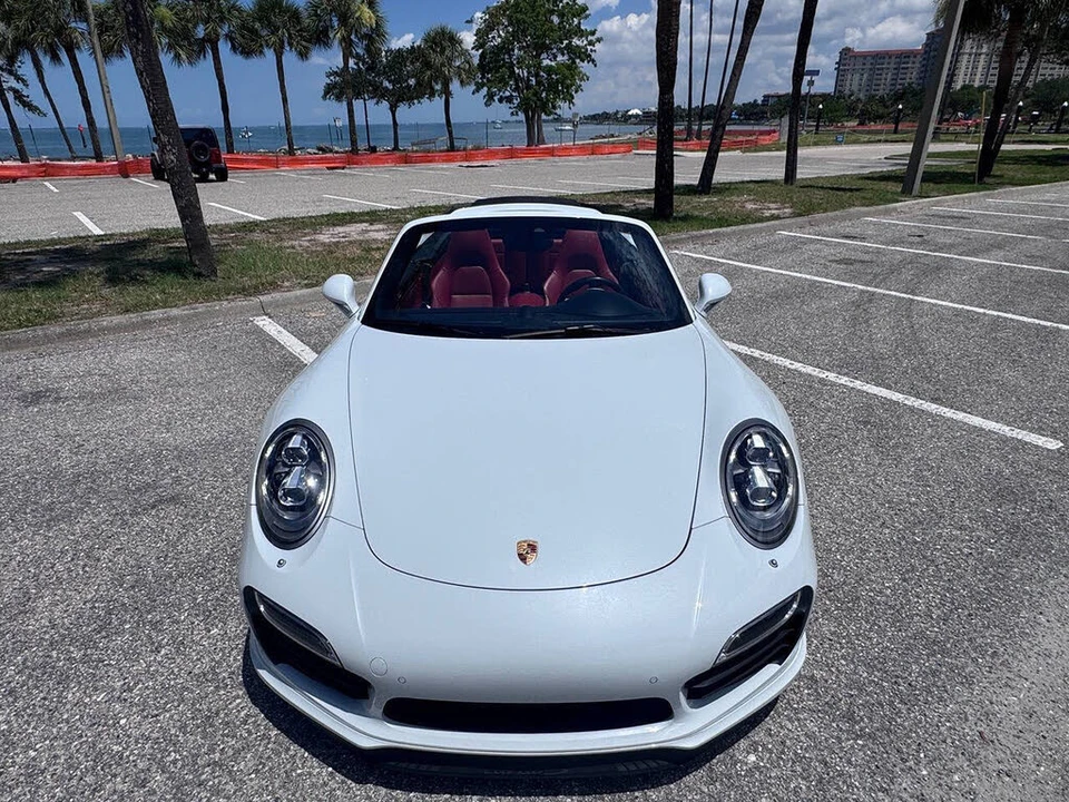 2015 Porsche 991 Turbo S - Image 26 of 31