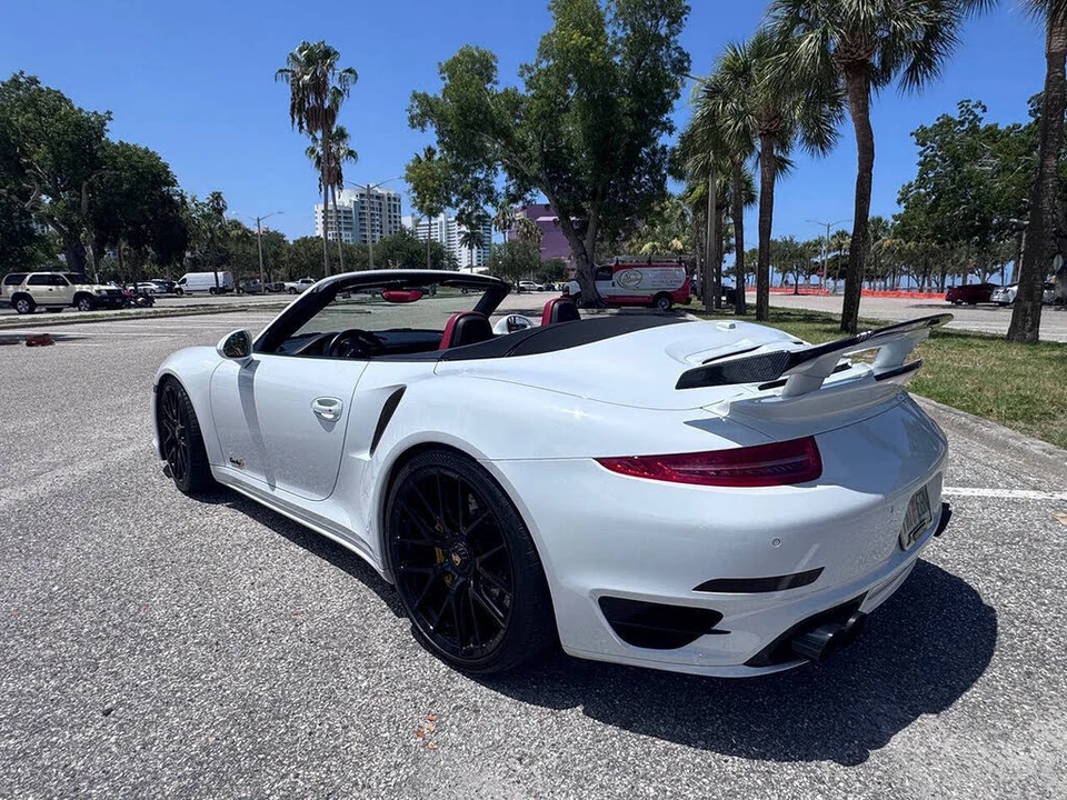 2015 Porsche 991 Turbo S - Image 24 of 31