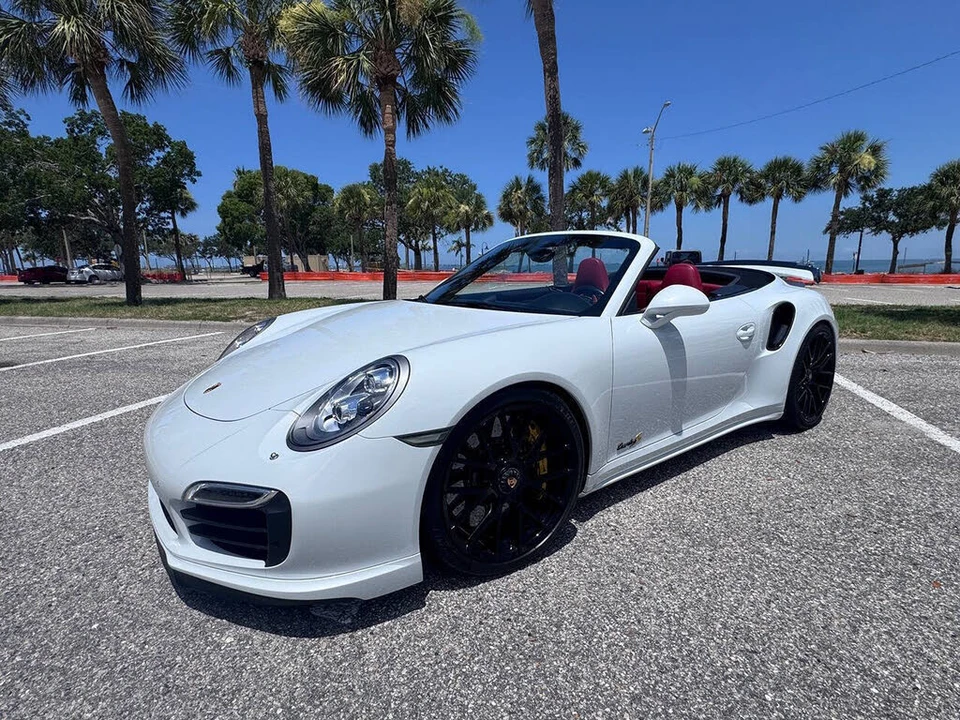 2015 Porsche 991 Turbo S - Image 5 of 31