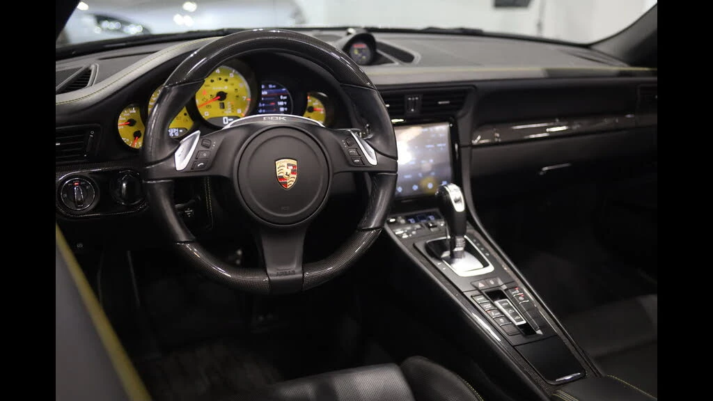 2015 Porsche 991 Turbo S - Image 29 of 31